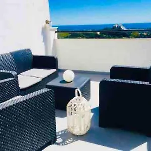 Atico Con Bonita Vista. En Urbanizacion Privada.! Apartamento Estepona